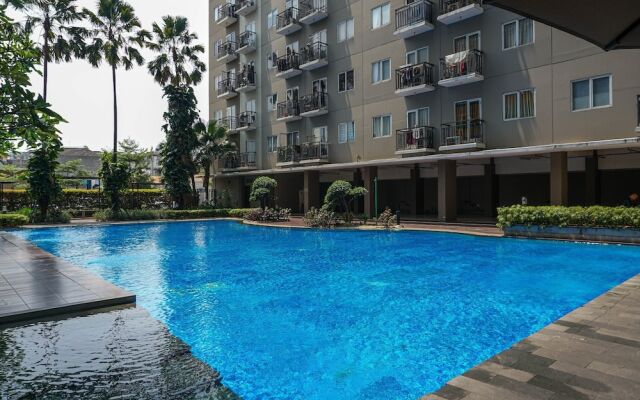 Simple with Affordable Price Studio Puri Park View Apartment