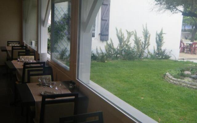 Hotel Restaurant Chez Courbet