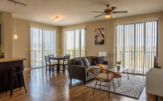 Northwest Tampa 1 BR and 2 BR Apt by Frontdesk