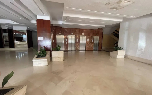 Apartment in Torremolinos Near Beaches