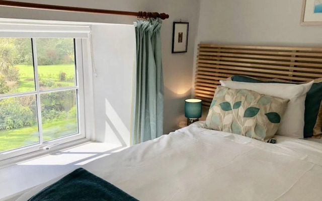 Tresowes Green Cottage