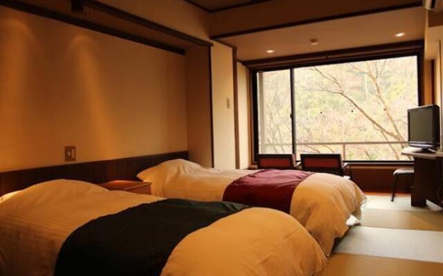 Momijiya Honkan Takao Sansou Ryokan