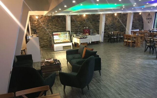 Sumela Holiday Hotel