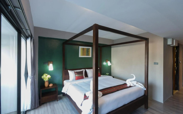 Big Tree Old Town Hotel