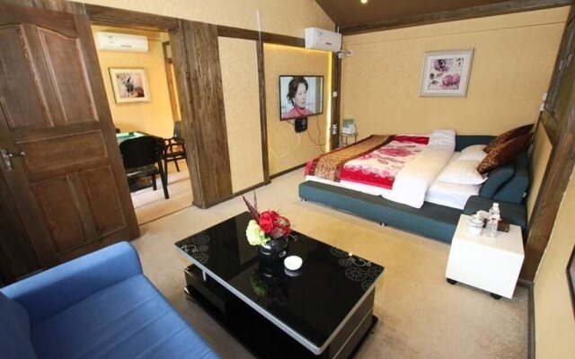 Come Inn- Lijiang