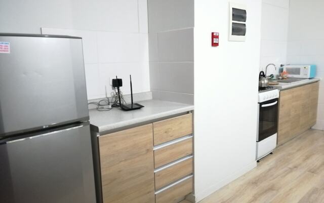 Acércate Aparts & Parking Breña