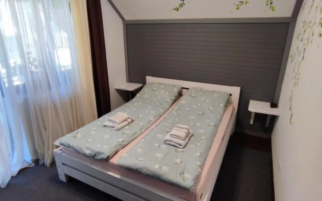 Садиба АнноМарі - відпочинок в Карпатах котедж Яремче