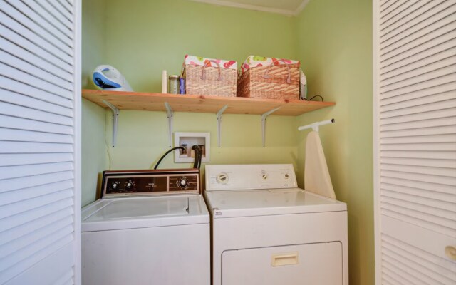 Dog Friendly Ground Level Duplex by RedAwning
