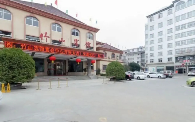 Zhushan Hotel