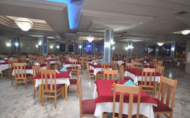 Palmyra Holiday Resort & Spa
