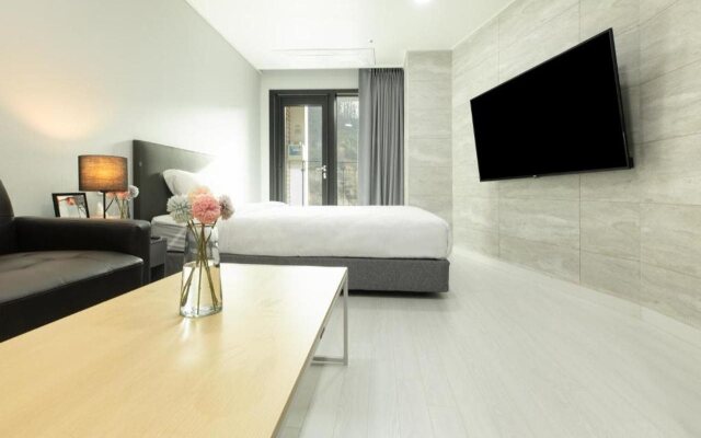 Miami Jeongseon Hotel