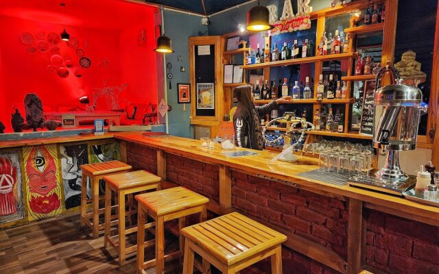 Page 3 - Riverside Rooms & Bar