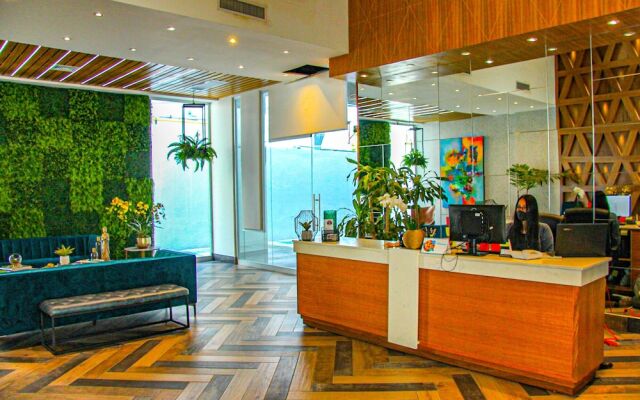 Tower Central - New Luxury - Ocean view