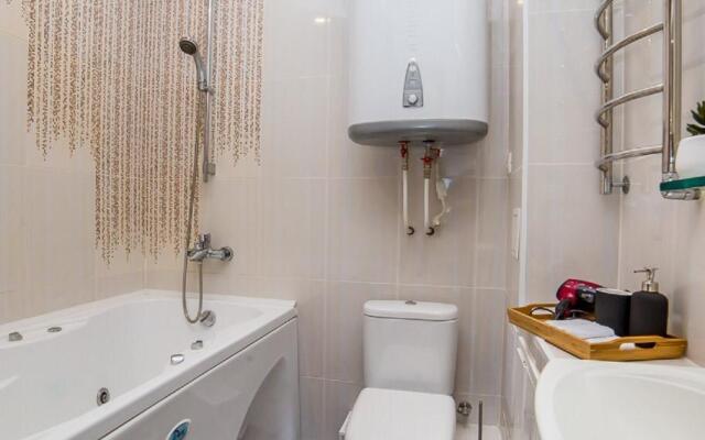 Европа Центр на улице Фролова 31