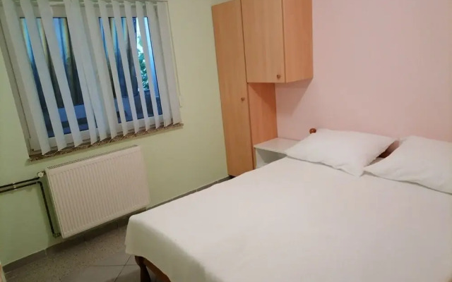 Joza - Afordable With Parking - A1