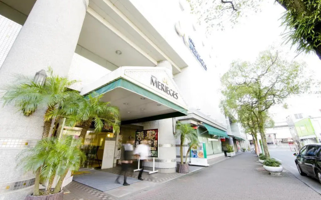 Hotel Merieges