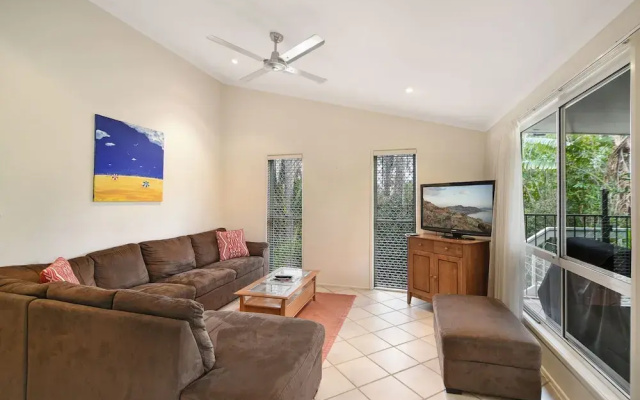 Beach Affair - 10 Callitris Crescent