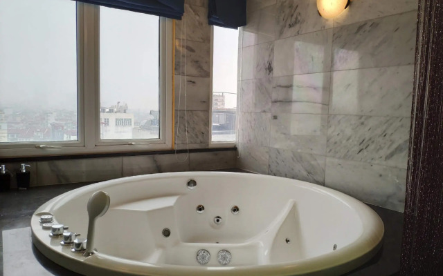 Church Boutique Hotel Hang Trong