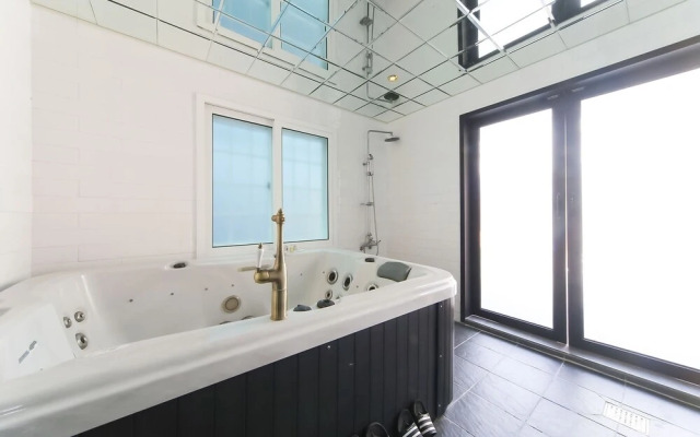 Busan Songjeong Hotel Gain