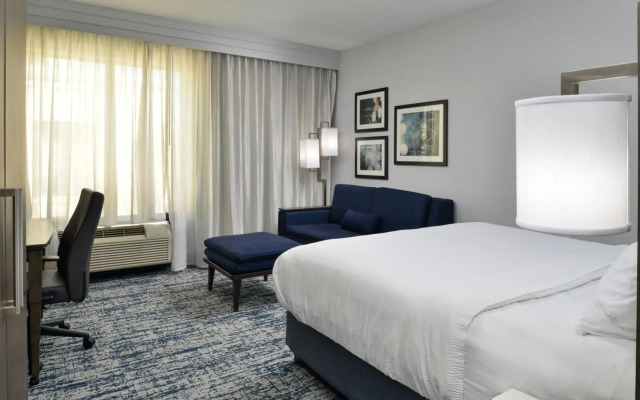 Courtyard by Marriott Wilmington Downtown/Historic District