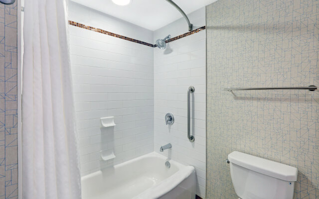 Holiday Inn Express & Suites Woodstock South by IHG