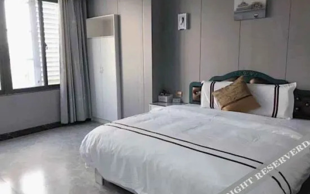 Lingao Forest City Inn