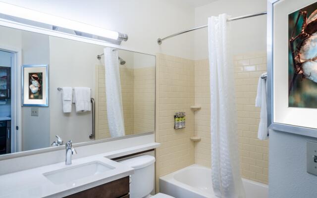 Candlewood Suites Auburn by IHG