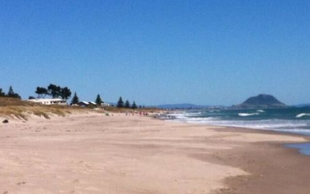 Royal Palms Papamoa Bed & Breakfast
