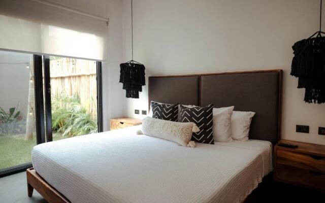 New 4BR Modern Villa w/ private pool & jacuzzi