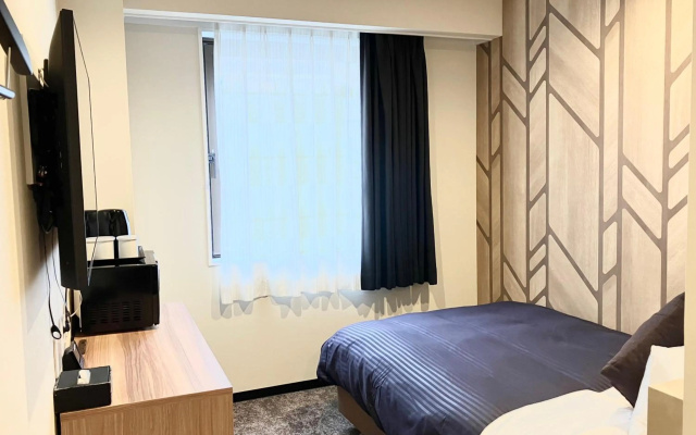 HOTEL LiVEMAX Chofu-Ekimae – Guest Rooms – Tokyo