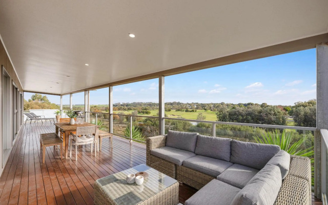 Saltwater Breeze Retreat