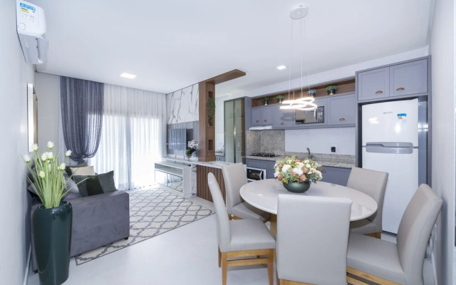 Lindo Apto com 2 suites em Bombinhas 813