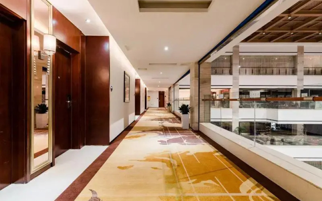 Madison Hotel Tai Mountain Scenic Spot