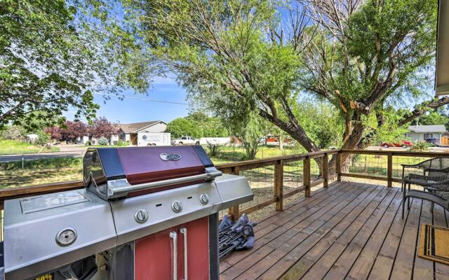 Cozy House w/ Views, 1 Mi to Colorado River!