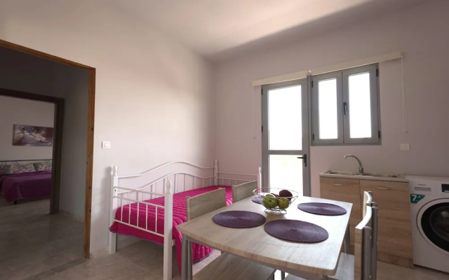Paulsia Apartments