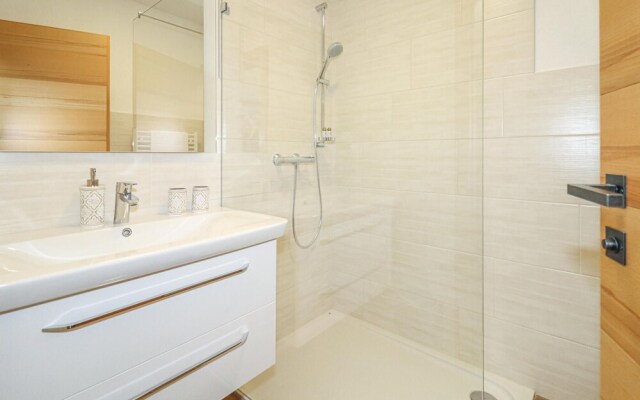 Stunning Apartment in Innsbruck With Wifi