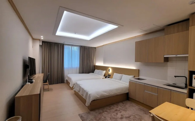 World Tourist Hotel