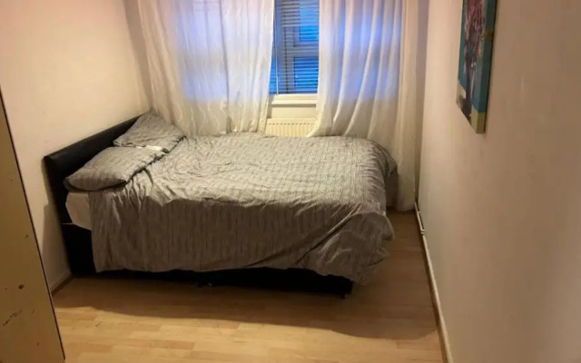 Room in Apartment - Normanton - Deluxe Double Room