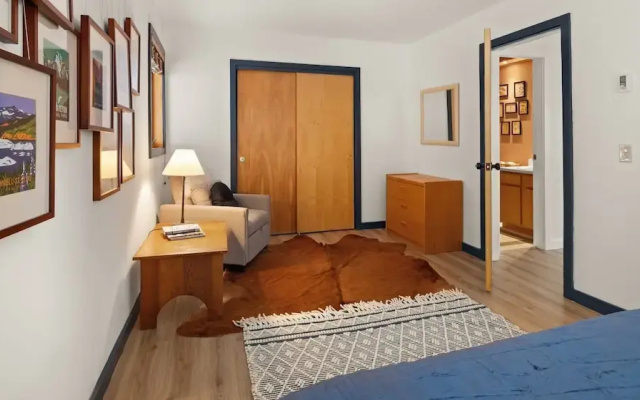 Clyde's Cabin 4 Bedroom Home