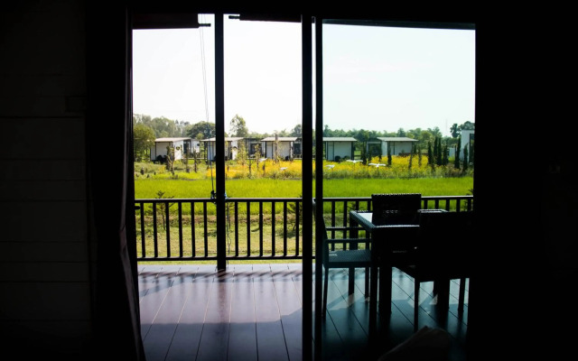 Mae On Village Resort