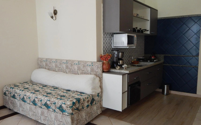 Solar do Carmo Suites & Apartments