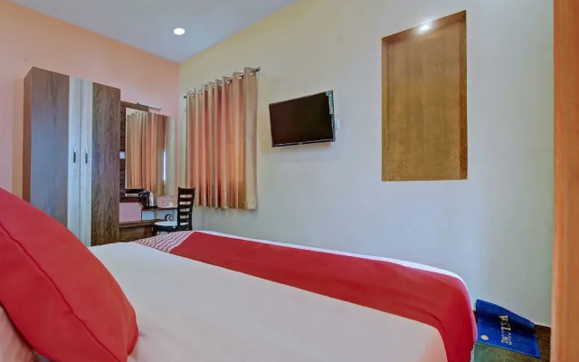 Oyo 27753 Kasa Luxury Inn