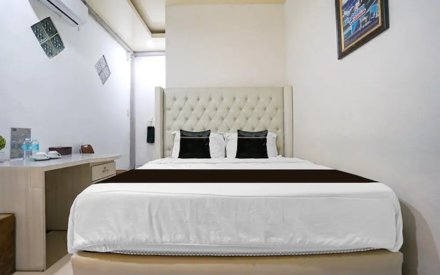 Stylish DBL Suite Escape W/ Free Wifi and Parking – Guest Rooms – Banda Aceh