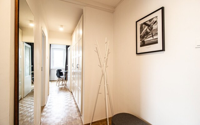 Saska Kepa Velvet Apartment