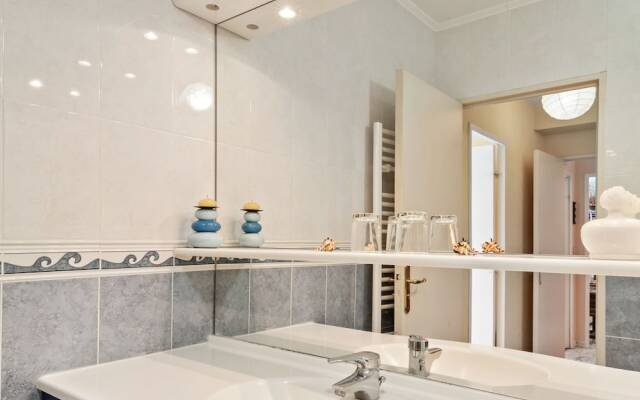 Aesthetic Apartment in Nice With Swimming Pool