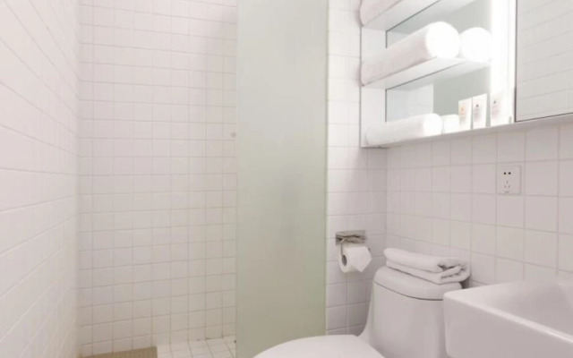 BaseLIVING Zhangjiang Serviced Apartment