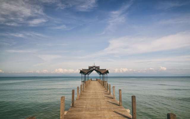 Borneo Eagle Resort