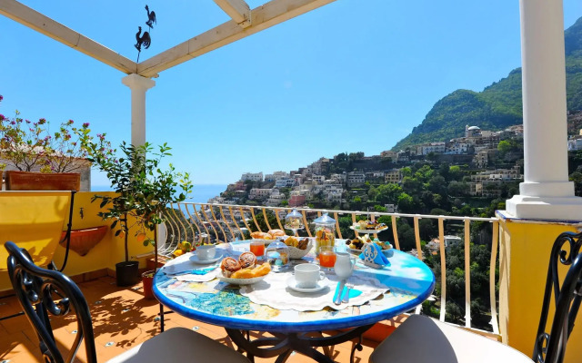 Villa Mary Suites