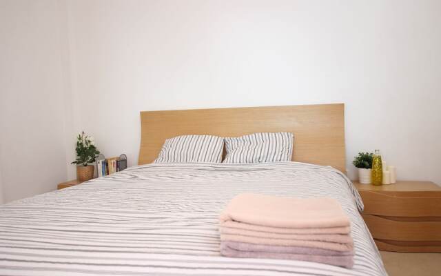 One of a Kind Gordon Beach Front 2BR Apt