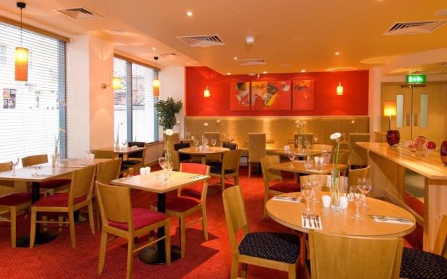 Premier Inn Chester City Centre Hotel